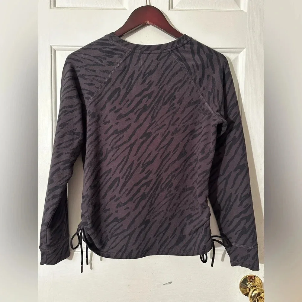 PACT Women’s ORGANIC SM Gray Black Tonal Zebra Cinch Tie Pullover Long Sleeve - Picture 7 of 13